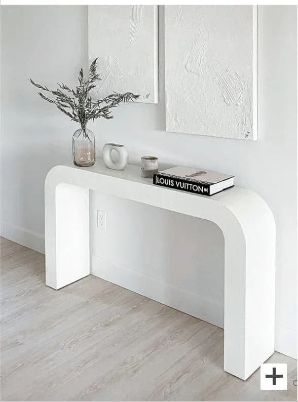 Elegence console
