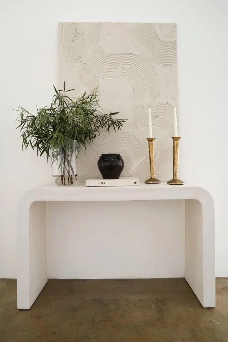 Elegence console